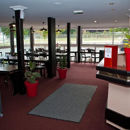 Quick Palace Poitiers Hotel