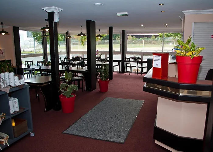 Quick Palace Poitiers Hotel